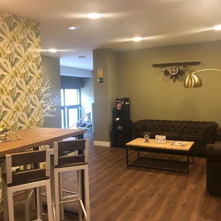 Hotel Radha L’Hospitalet de Llobregat Zewnętrze zdjęcie