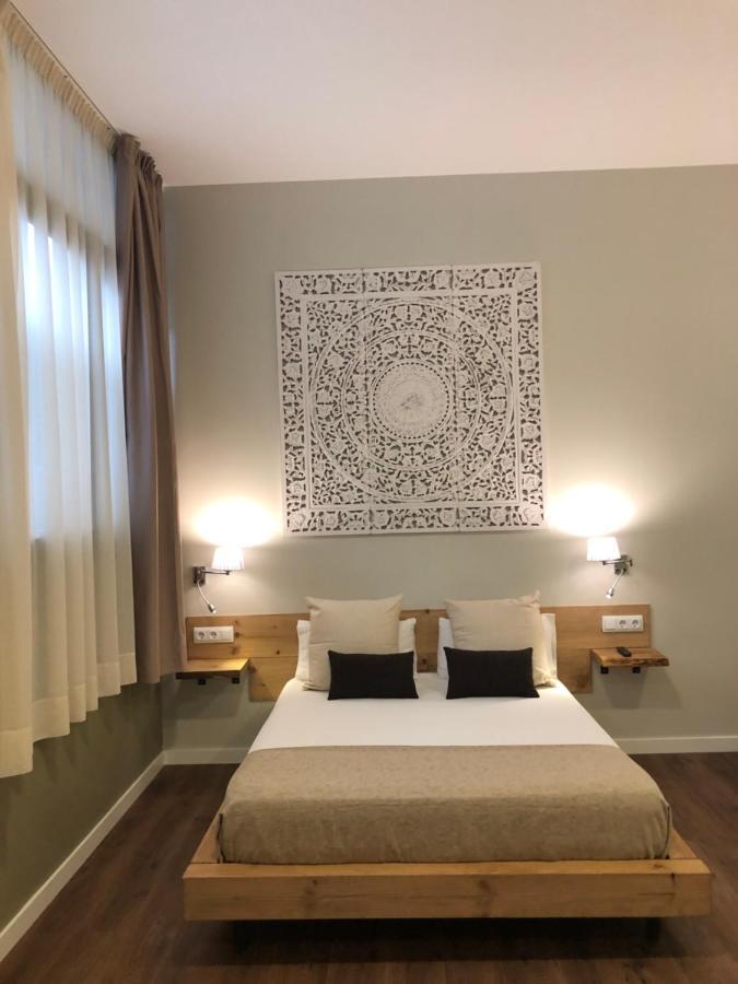 Hotel Radha L’Hospitalet de Llobregat Zewnętrze zdjęcie