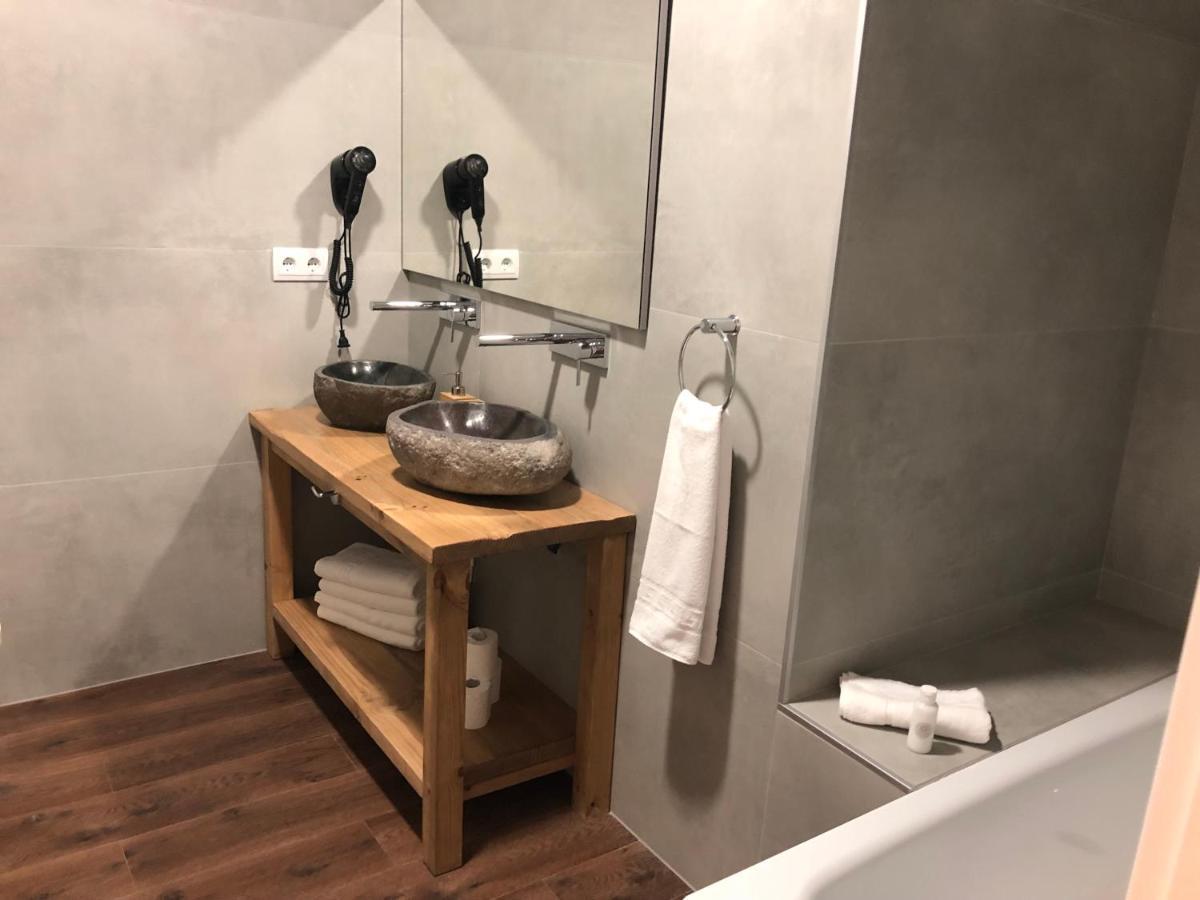 Hotel Radha L’Hospitalet de Llobregat Zewnętrze zdjęcie