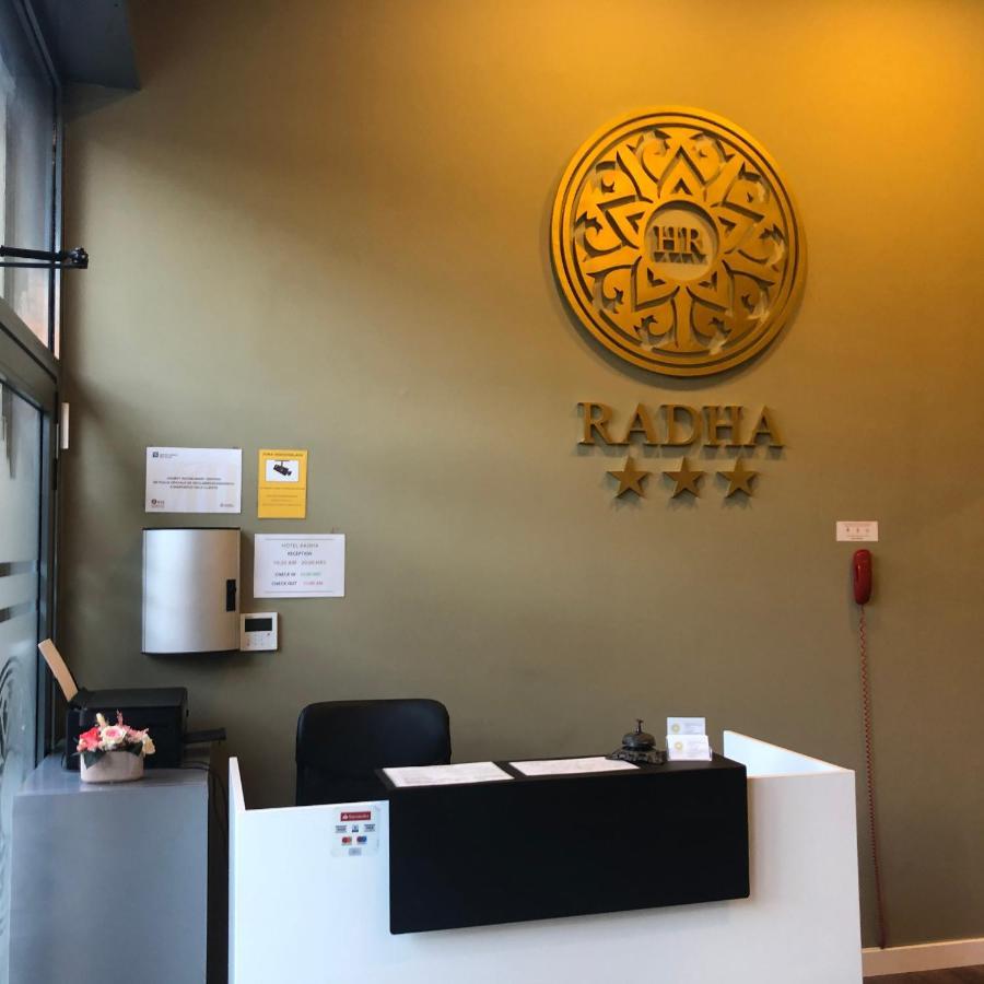 Hotel Radha L’Hospitalet de Llobregat Zewnętrze zdjęcie