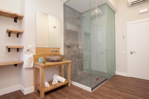 Hotel Radha L’Hospitalet de Llobregat Zewnętrze zdjęcie