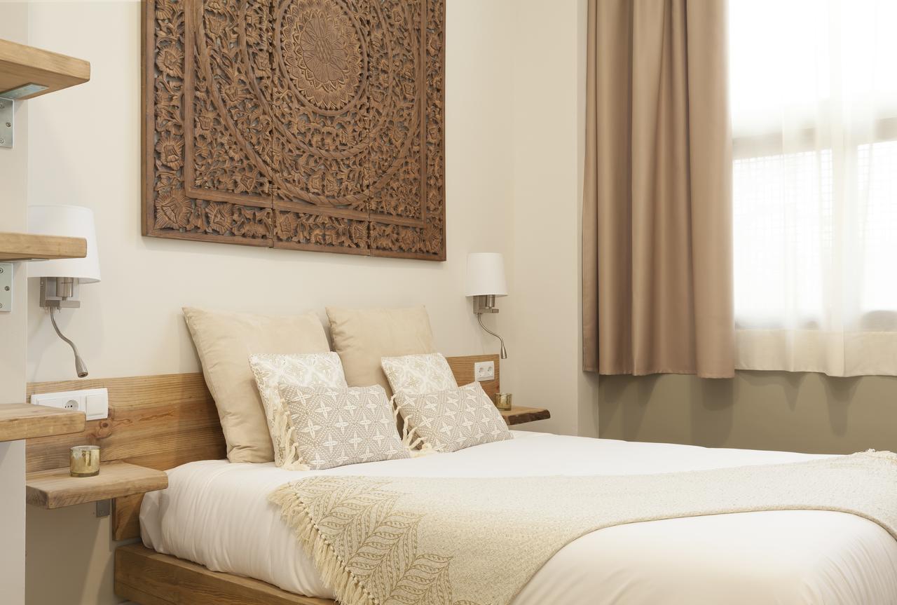 Hotel Radha L’Hospitalet de Llobregat Zewnętrze zdjęcie