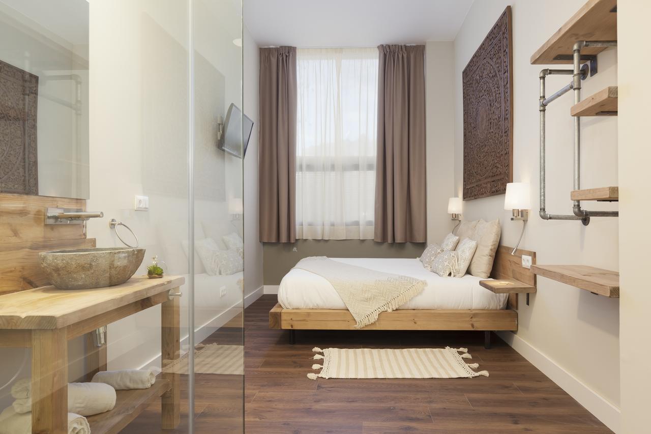 Hotel Radha L’Hospitalet de Llobregat Zewnętrze zdjęcie